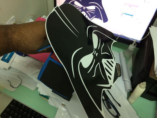 Óculos de realidade virtual personalizado com personagem da Saga Star Wars. Crédito: Washington Eloi